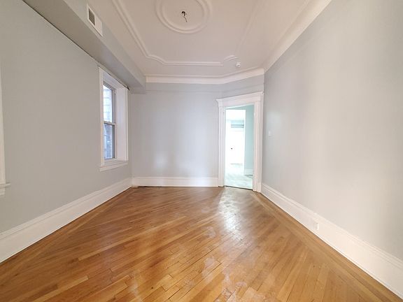 3rd image of 104 Baldwin Ave #2A