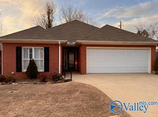 219 Windemere Dr, Gadsden, AL 35906