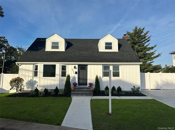 2216 Brooklyn Avenue, Merrick, NY 11566