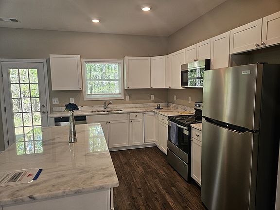 4th image of 166 Venture Way
