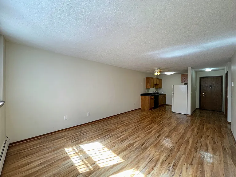 301 University Ave SE — Photo 7
