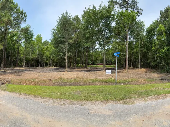 East St, Waveland, MS 39576