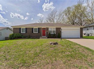16913 E Ellison Way, Independence, MO 64055
