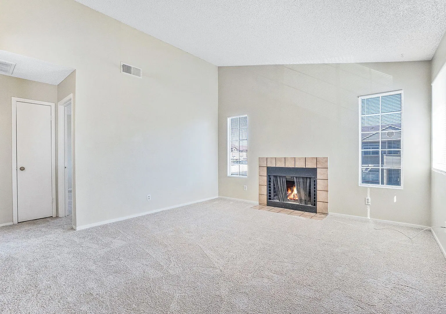Gated 2-Bedroom Condo with Pool, Fireplace & In-Unit Laundry — Photo 3