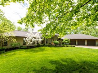 8553 Eagleswalk Ln, Cincinnati, OH 45255