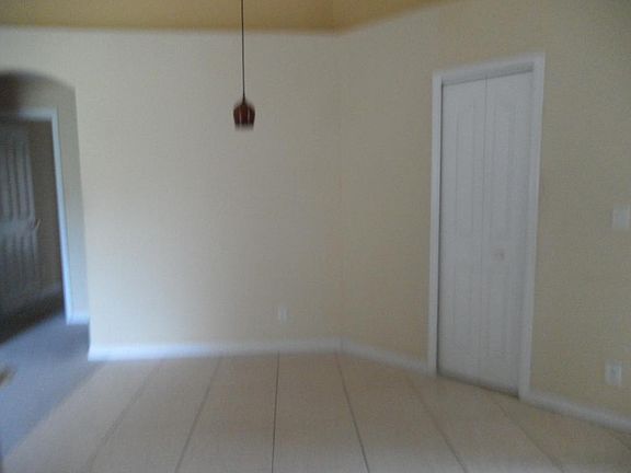 5th image of 1582 SW Pitts Ave