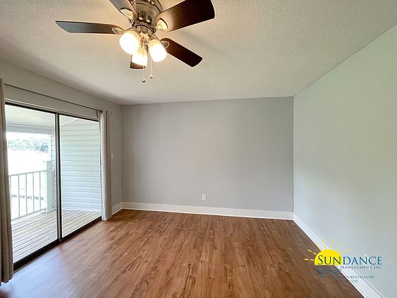 5th image of 101 Old Ferry Rd Unit 35D