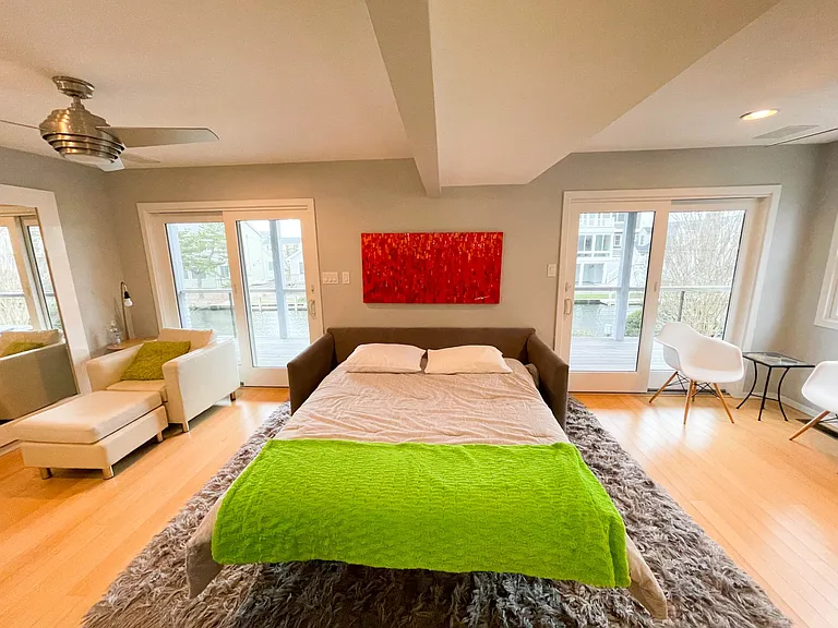 136 Henlopen Dr — Photo 33