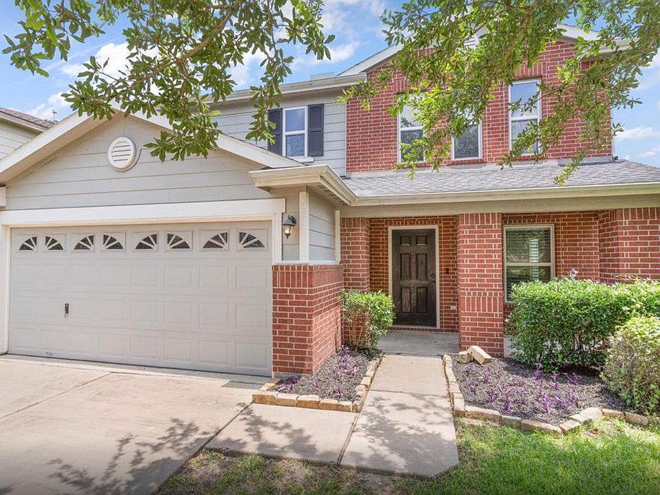 1st image of 18302 Walden Gate Ln