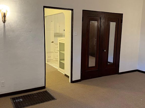 5th image of 658 Temple Ave APT C