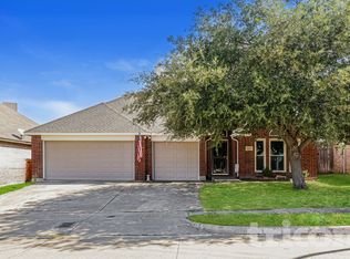 8450 Muirwood Trl, Fort Worth, TX 76137