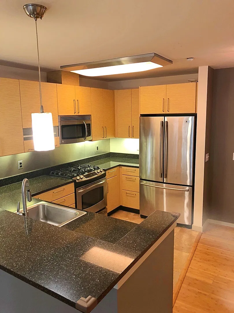 Spacious 1Bed/1Bath in Ballard in The Hjarta, A Condominium available for December 10th at $2350! — Photo 4