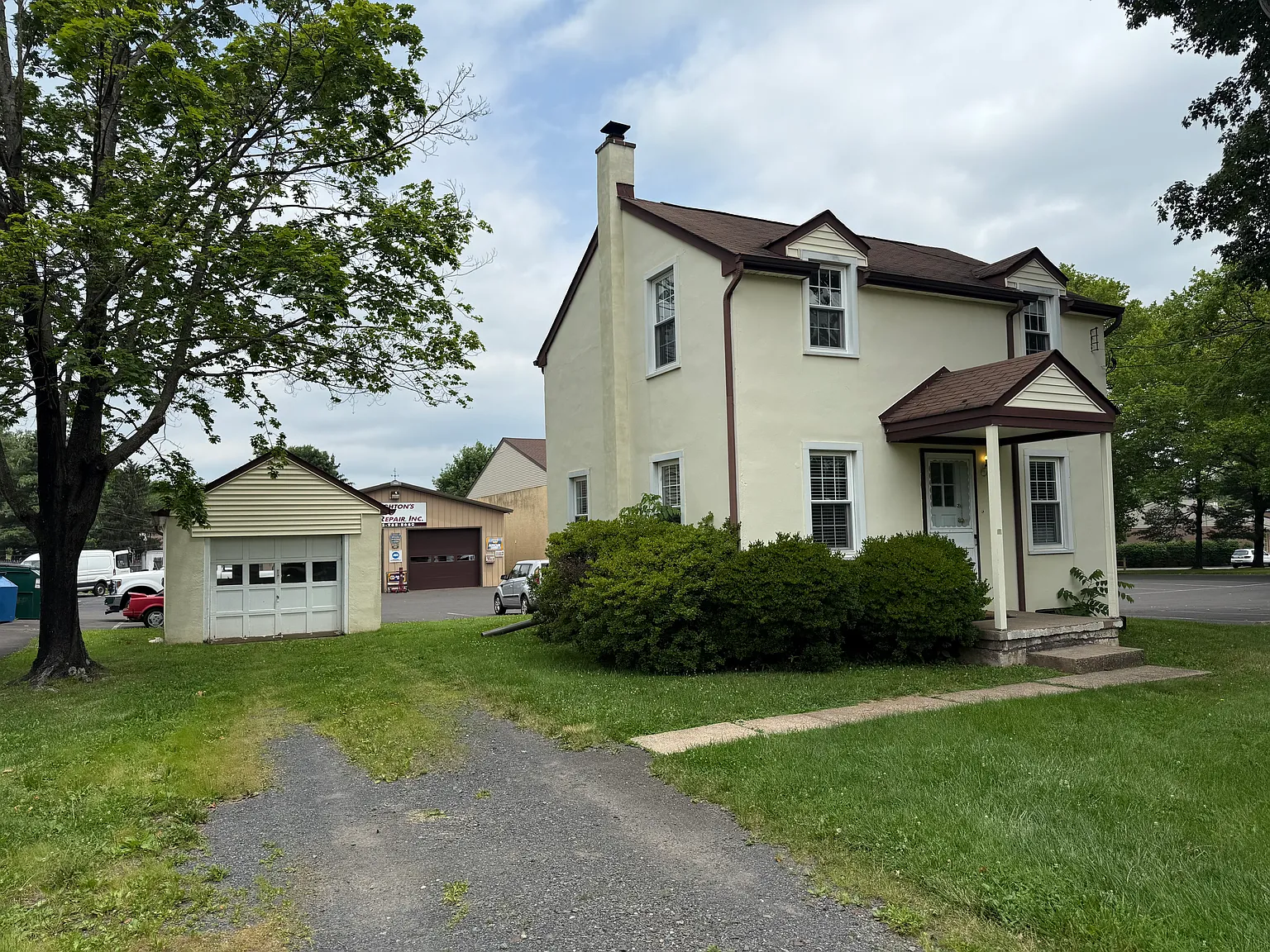 2 bed, 1000 sqft, $2,350 — Photo 2