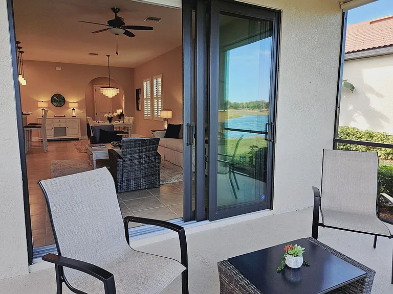 10468 Crooked Creek Dr — Photo 13