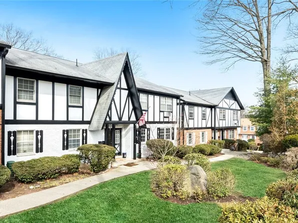 49 Parkside Drive, Suffern, NY 10901