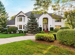 10096 Summerlakes Dr, Carmel, IN 46032