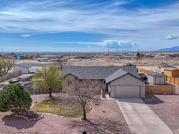 2nd image of 1120 E Desert Cove Dr