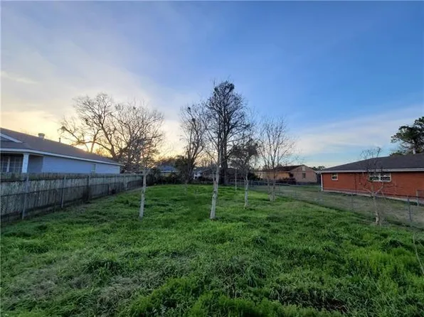 1475 Farragut St, New Orleans, LA 70114