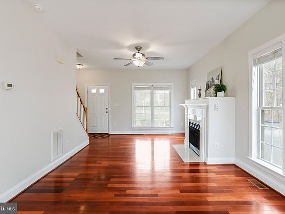 4th image of 416 Crow Dr