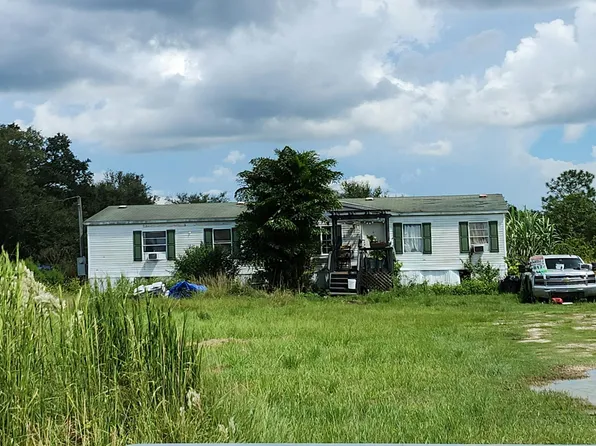 1678 Comanche Trl, Labelle, FL 33935