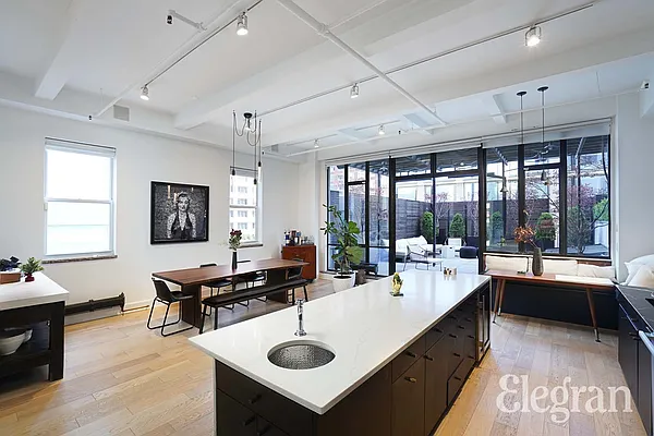 Rented by (Legacy) Elegran | media 7