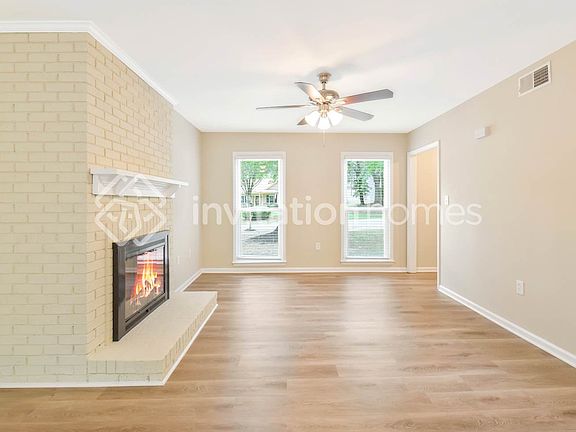 3rd image of 8213 Meadowdale Ln