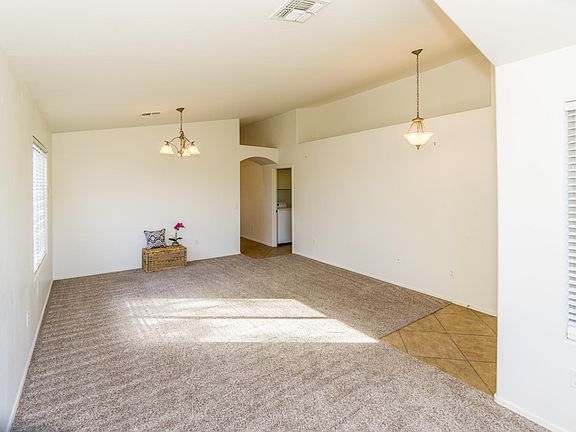4th image of 75 S Burro Canyon Pl