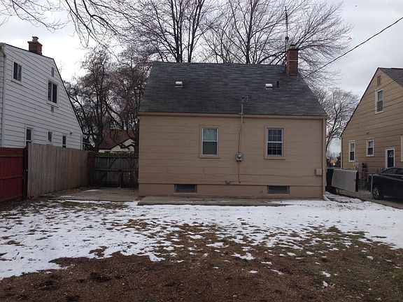 2nd image of 26844 La Salle St