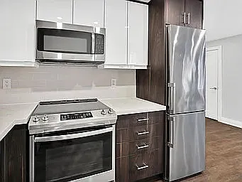 697 Eglinton Ave W