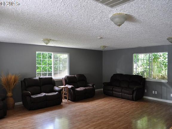 5th image of 18808 NE 73rd St