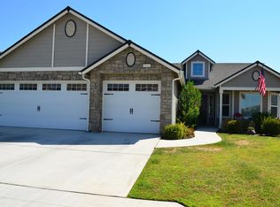 3016 N Carriage Ave, Fresno, CA