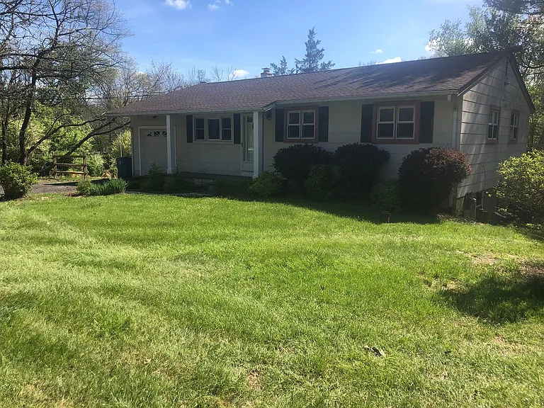 81 Pleasant Run Rd — Photo 1