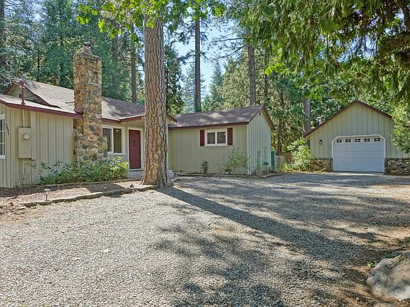 3rd image of 2920 Larkspur Ln
