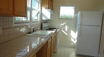 5th image of 217 Belmont Ave APT C