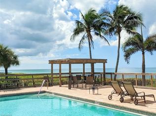 9653 Gulf Shore Dr APT 201, Naples, FL 34108