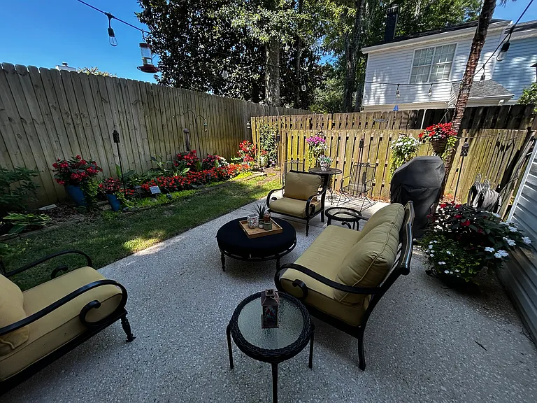 270 Hillcrest Rd #701 — Photo 2