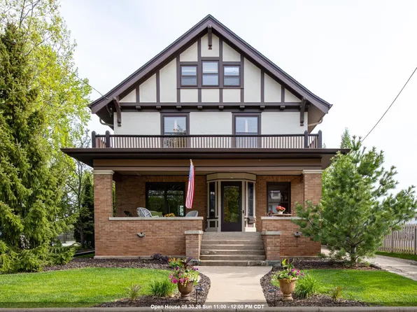 823 Washington Ave, Oshkosh, WI 54901