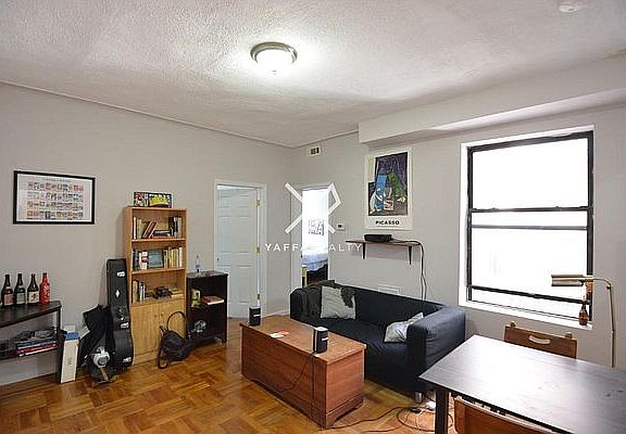 2nd image of 382 Montgomery St APT 3F