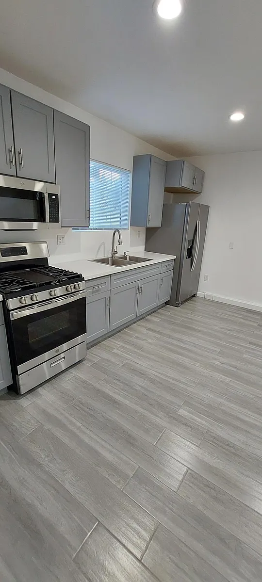 Building Photo - 5709 Klump Ave #5709