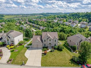 267 Village Dr, Canonsburg, PA 15317
