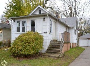 19493 Vaughan St, Detroit, MI 48219