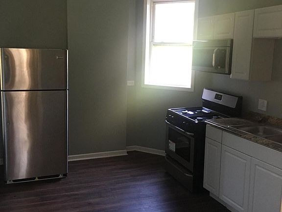 4th image of 1958 S Saint Louis Ave #2