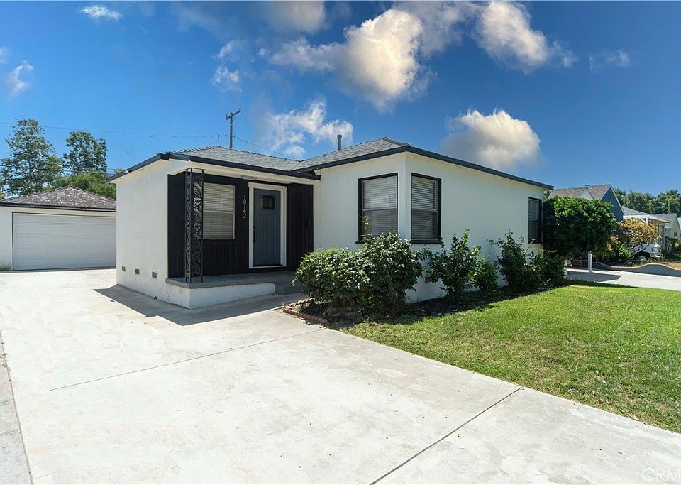 1st image of 10162 Flallon Ave