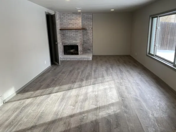 4703 E 17th St #2, Cheyenne, WY 82001