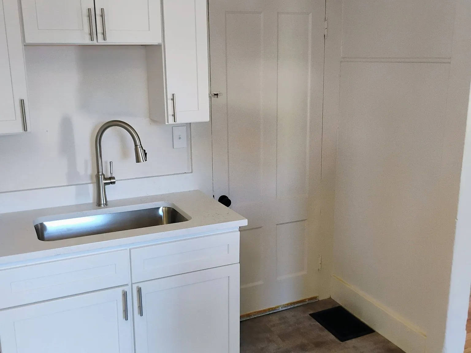 3 bed, 1.0 bath, $2,595 — Photo 3