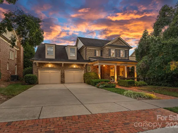8007 Vanderhorn Ln, Charlotte, NC 28226