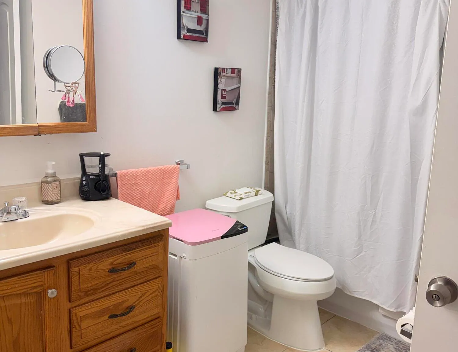 2 bed, 1.5 bath, 835 sqft, $1,590 — Photo 2