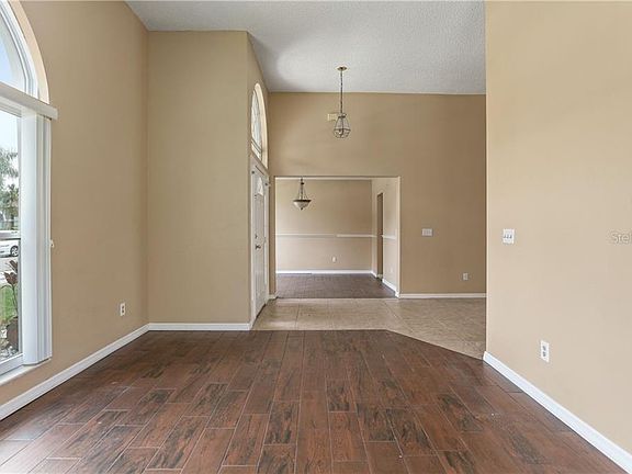 3rd image of 2624 Smithfield Dr