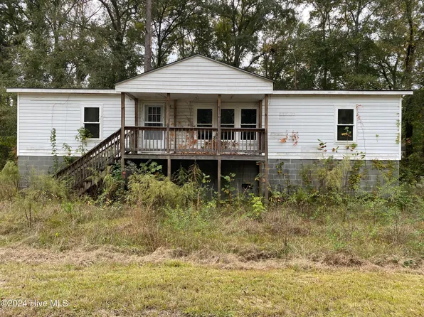 138 Simmons Street, Trenton, NC 28585