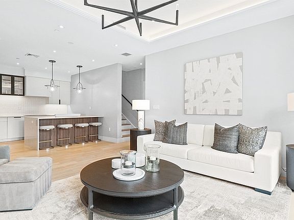5th image of 148 Weston Rd #304